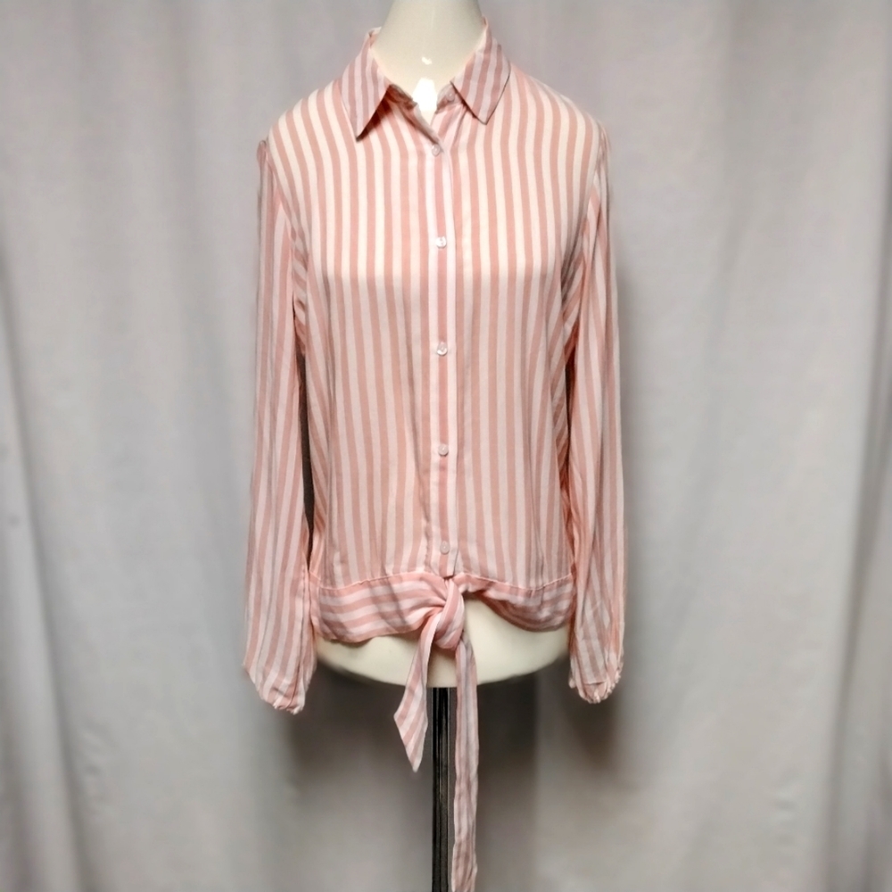 LC LAUREN CONRAD.  NWT WOMEN'S  PINK & WHITE STRIPE BLOUSE FRONT TIE. SIZE M
